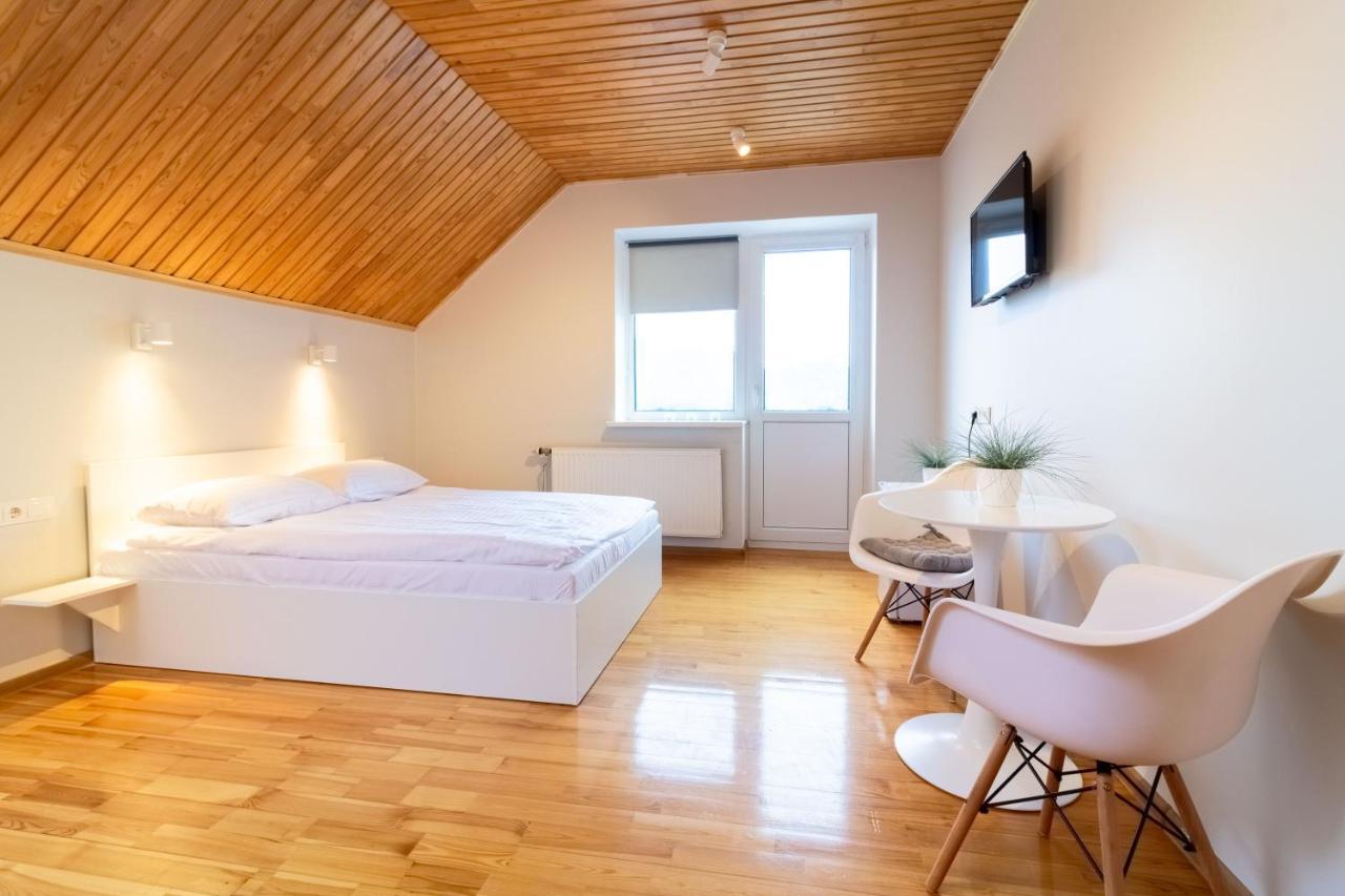 V36 Apartments Паланга Екстер'єр фото