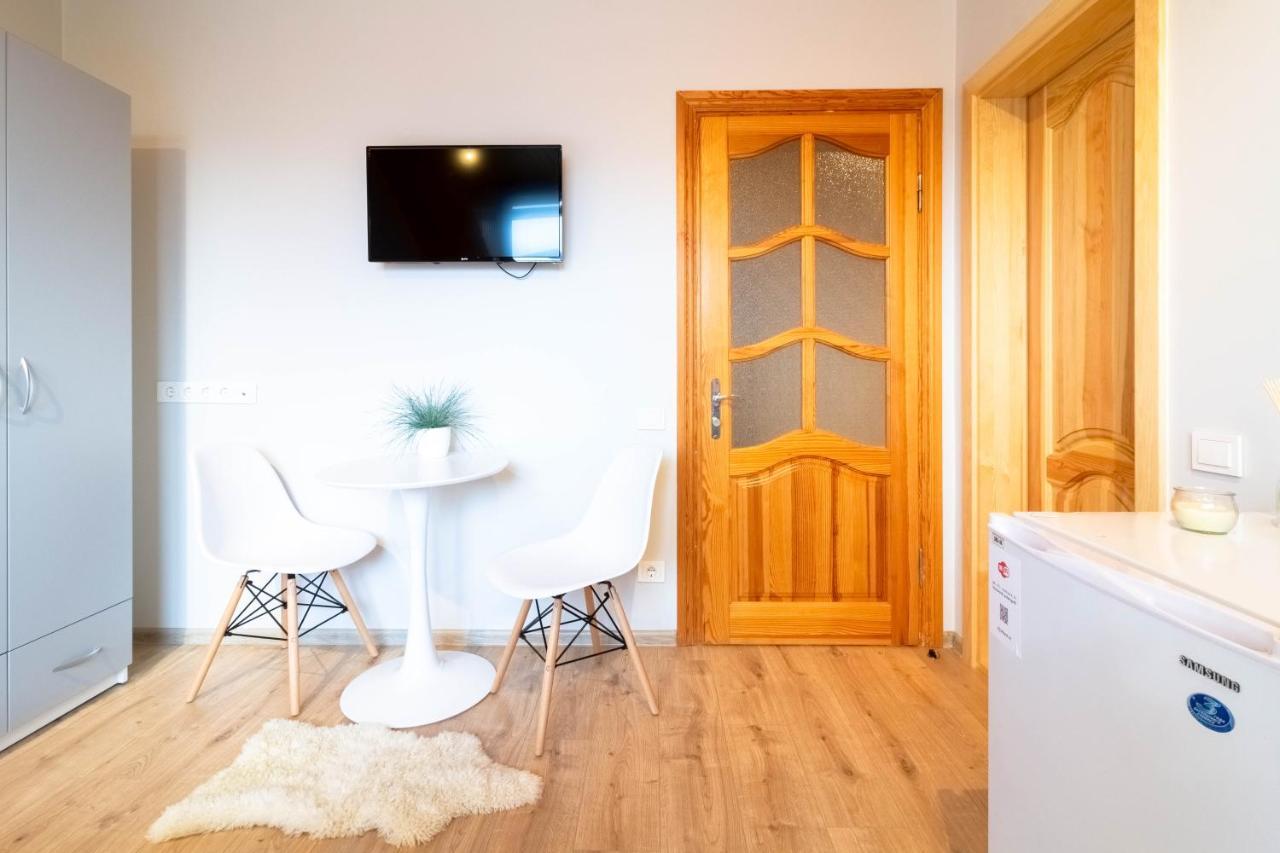 V36 Apartments Паланга Екстер'єр фото