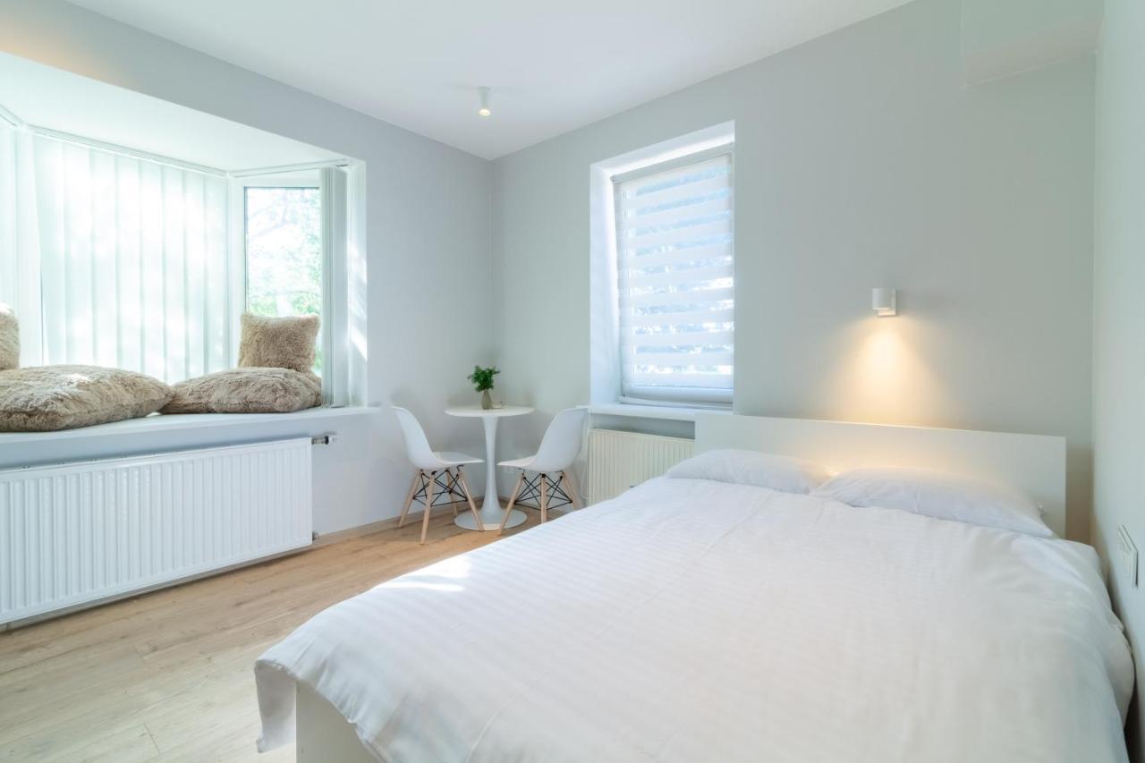 V36 Apartments Паланга Екстер'єр фото